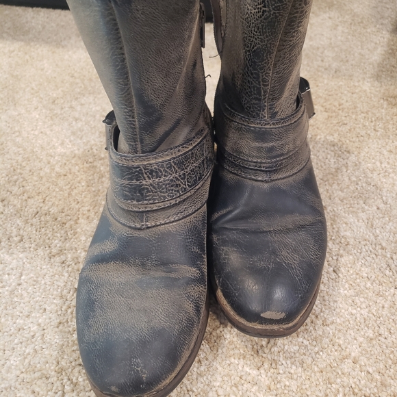 Booties - Picture 2 of 4